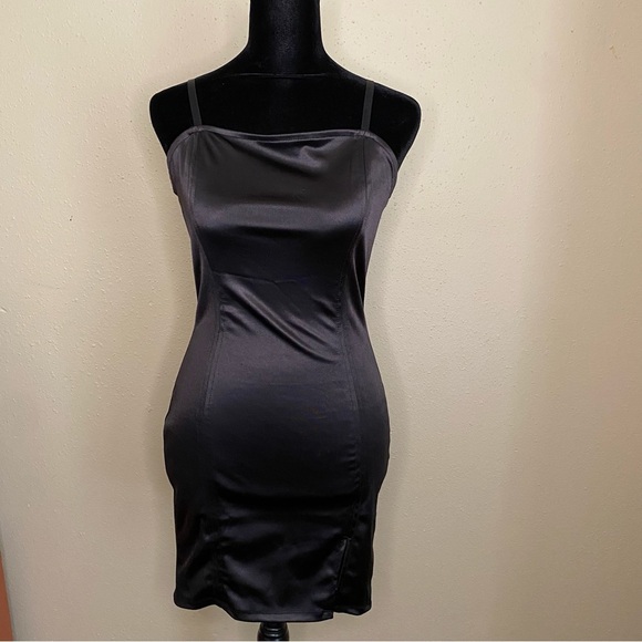 Iris Black Bodycon mini dress size s - Picture 1 of 4